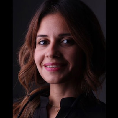 نيفين الجمال